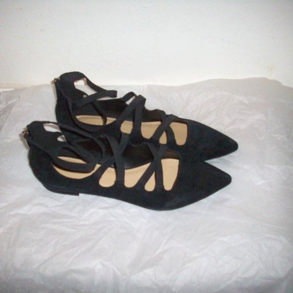 Marc Fisher Shoes - Marc Fisher Suede Cut-Out Flats - Annabeth BLK 7.5
